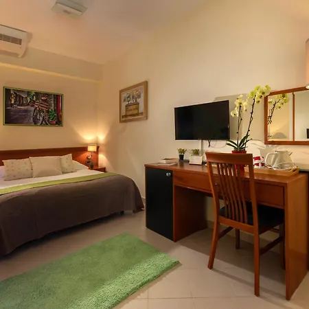 Hotel Ciao Bella *