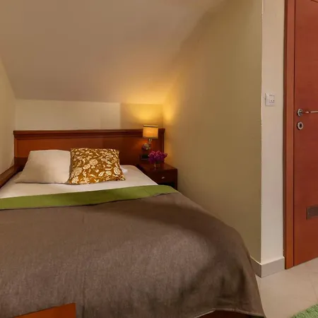 Ciao Bella ヴェリ・ロシニュ